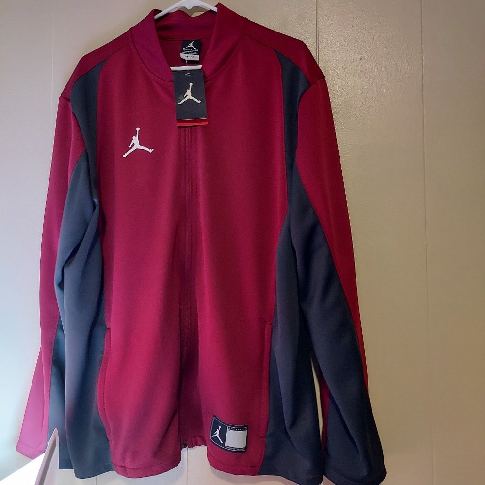 Nike Air Jordan Flight Team Full Zip Dri-Fit Jacket Maroon | 924707-610